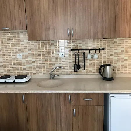 Melissa Garden 3* Side